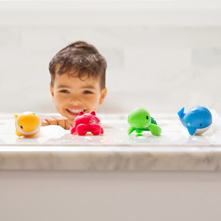 regalos originales bebe-juguetes baño lanzachorros munchkin
